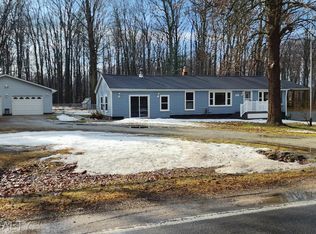 6841 Sparling Rd, Smiths Creek, MI 48074