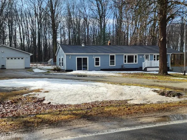 6841 Sparling Rd, Smiths Creek, MI 48074