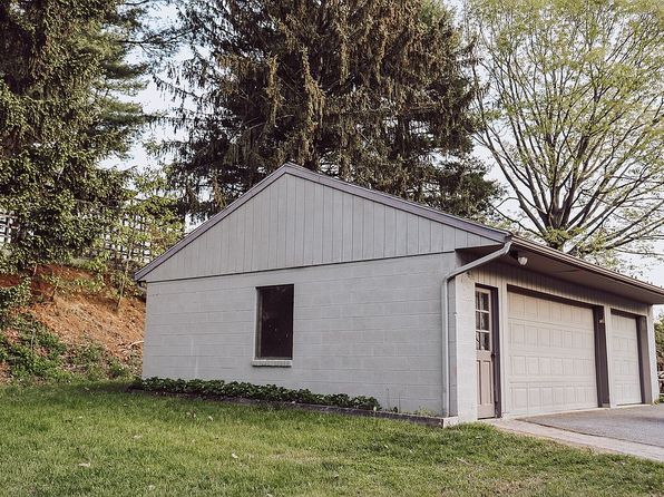 1162 Clay Rd, Lititz, PA 17543