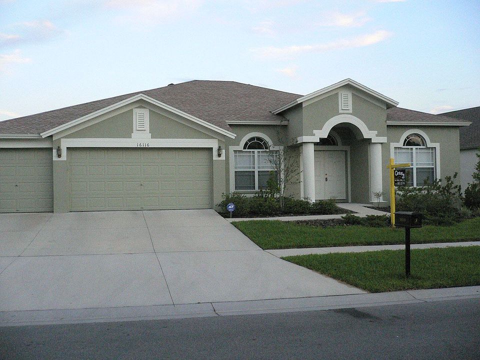 16116 Bridgepark Drive Front View