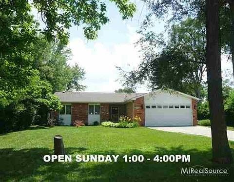 2nd image of 2752 Iowa Dr