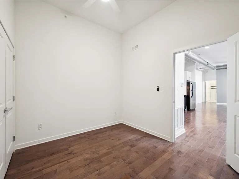 710 Chestnut St #504 — Photo 8