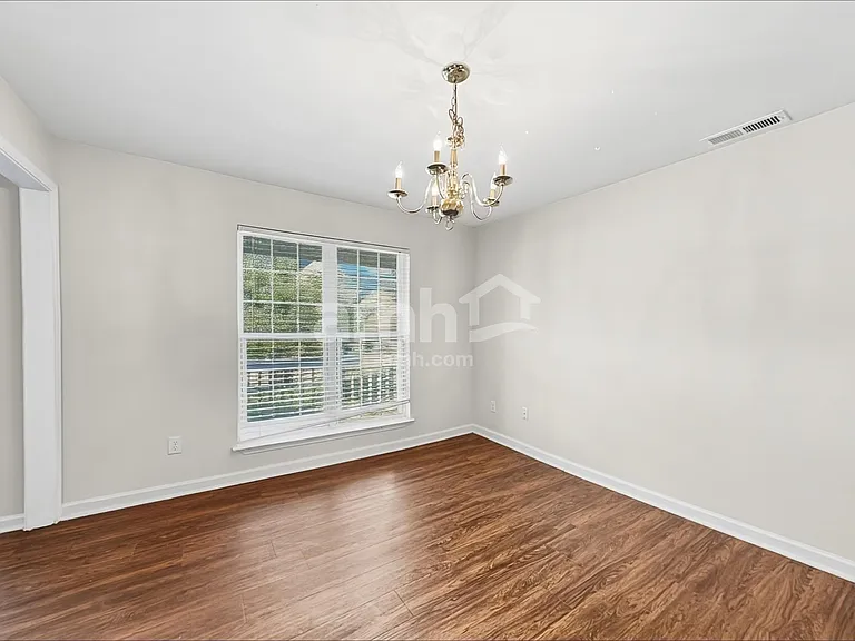 117 Rock Glen Ct — Photo 6