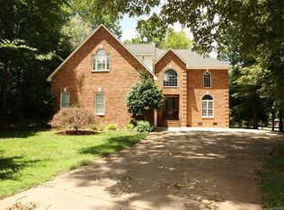 2332 Kendrick Estates Dr, Gastonia, NC 28056