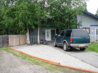 220 Red Leaf Cir, Anchorage, AK 99504