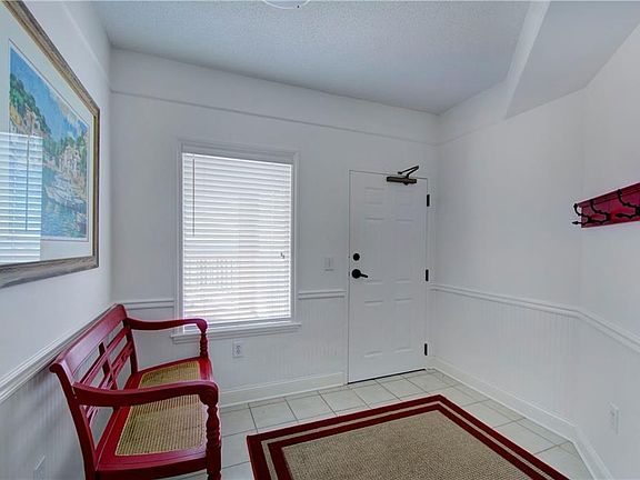 3rd image of 1400 Ocean Blvd Unit 305