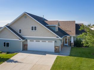 2015 Bay Hill Loop, Bismarck, ND 58503