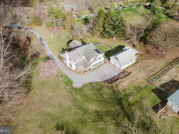 4th image of 1568 Deer Creek Rd