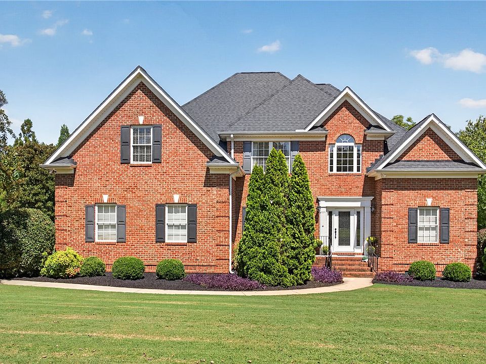 1st image of 107 Rivendell Dr