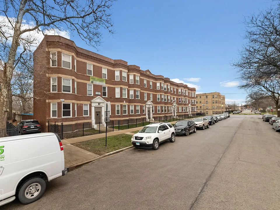 7643 S Stewart