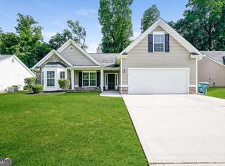 215 Sandstone Dr, Hampton, GA 30228