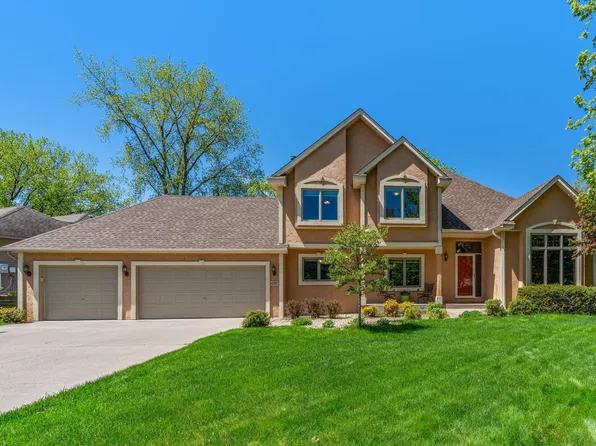 6725 Sherman Lake Rd, Lino Lakes, MN 55038