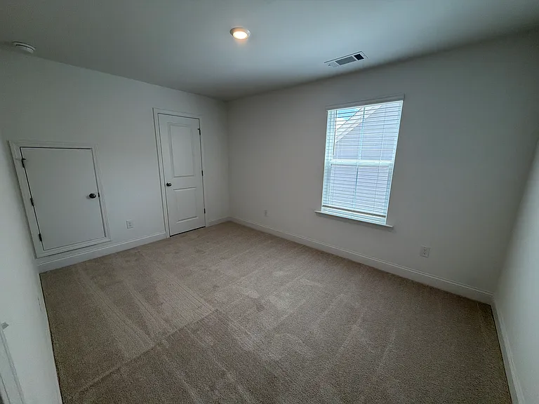 109 Prospect Ave — Photo 29
