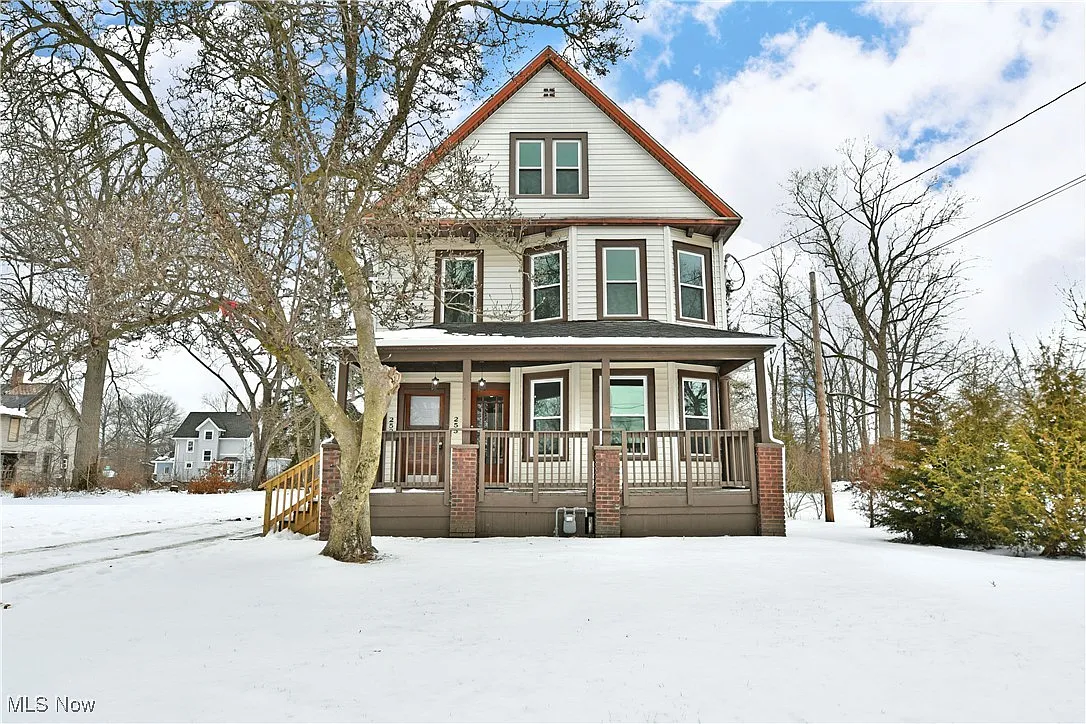 253-255 Washington St NE photo 1