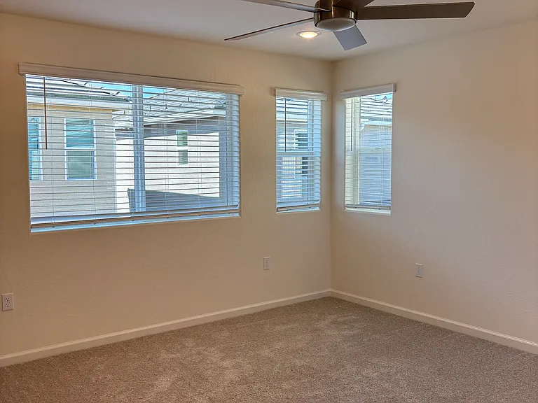 1538 Redbrick Ln — Photo 7
