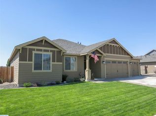 4212 Phoenix Ln, Pasco, WA 99301