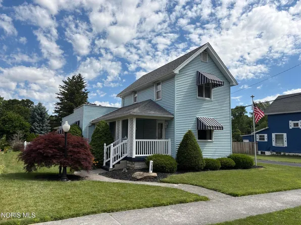 156 Elm St, Fostoria, OH 44830
