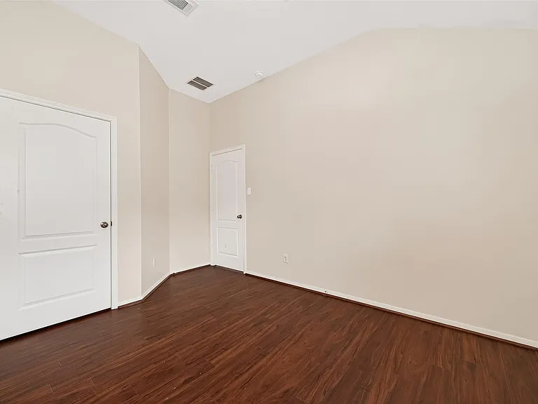 16107 Hitching Post Ct — Photo 31