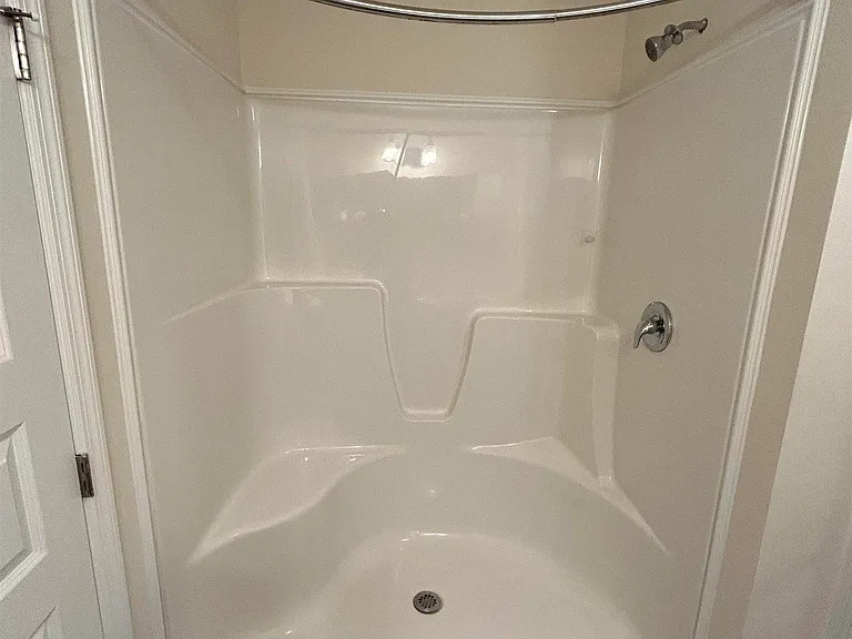 122 Daymark Dr — Photo 24