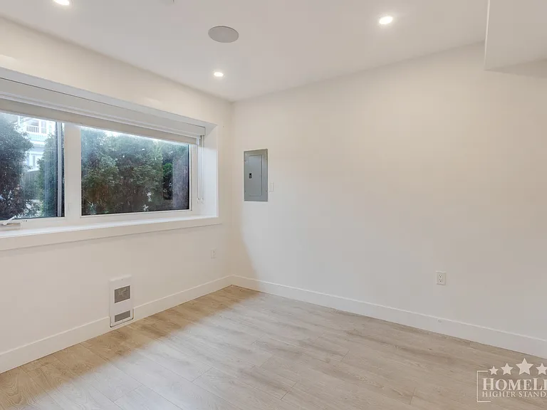 6627 Inverness St #6623 — Photo 13