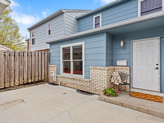 2nd image of 1336 Truman Pl