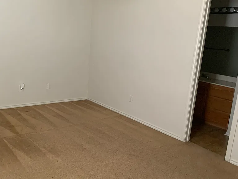 2912 Ashley Dr — Photo 13