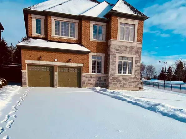 123 Mitchell Pl, Newmarket, ON L3Y 0E2