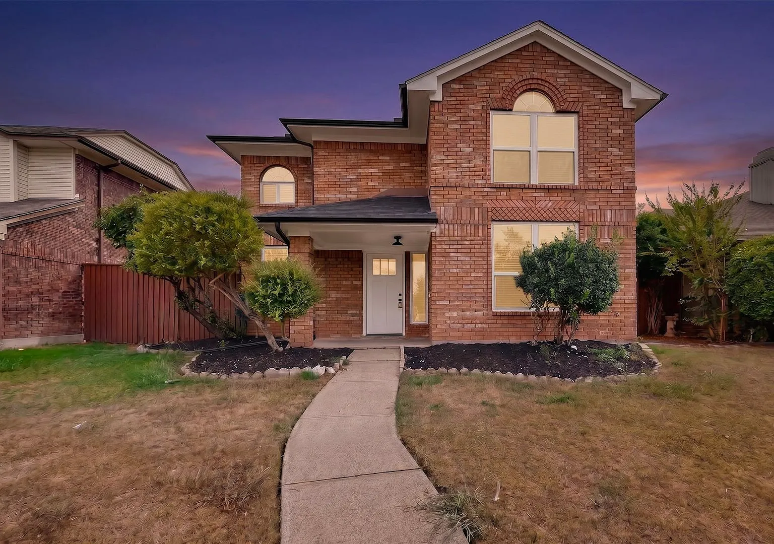 Newly Renovated Home In Carrollton Tx Calling You Home — Photo 1