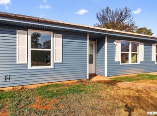 215 Oxford Ln, Warner Robins, GA