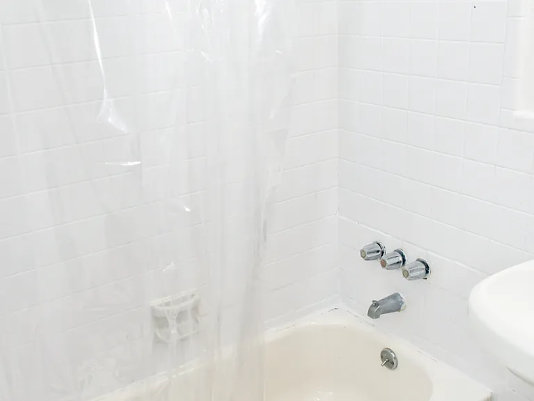 1963 NE 171st St #3 — Photo 6