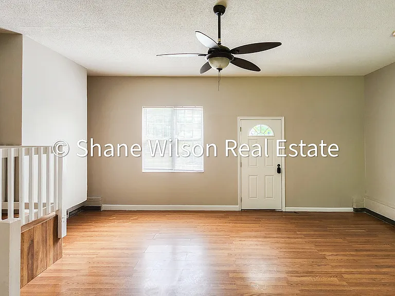 162 Shawn Ln — Photo 4