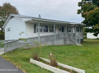 46 3rd Ave, Ticonderoga, NY 12883