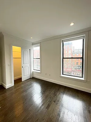 Rented by Jonis Realty | media 21