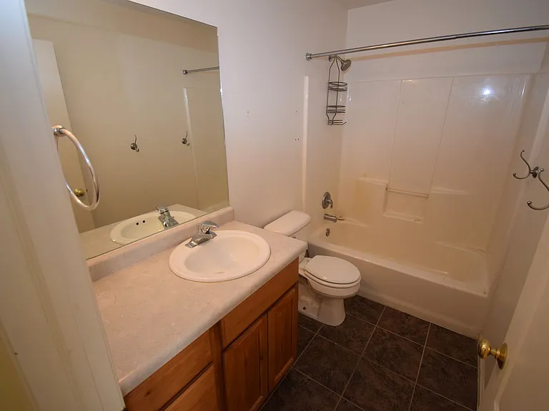 874 E Forest Park Ct — Photo 10