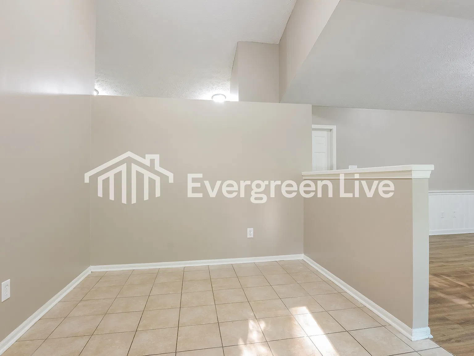 3 bed, 2.0 bath, 1416 sqft, $1,695 — Photo 4