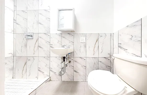 Rented by 346 Realty Group LLC | media 4