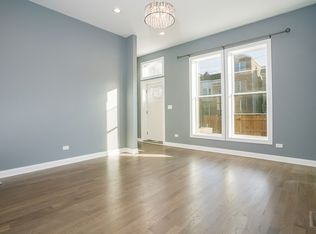 2458 W Grenshaw St, Chicago, IL 60612