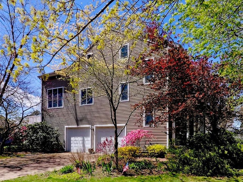1st image of 56 Wolcott Ave