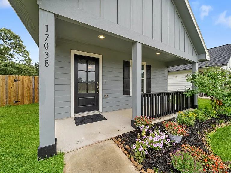 17038 Marie Village Dr — Photo 21