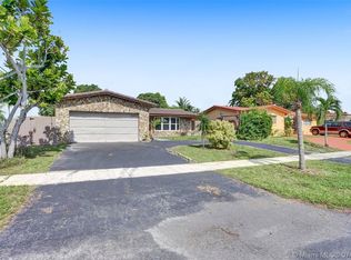 1900 N 53rd Ave, Hollywood, FL 33021