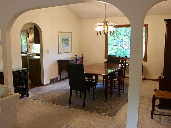 5th image of 9225 Stover Ln