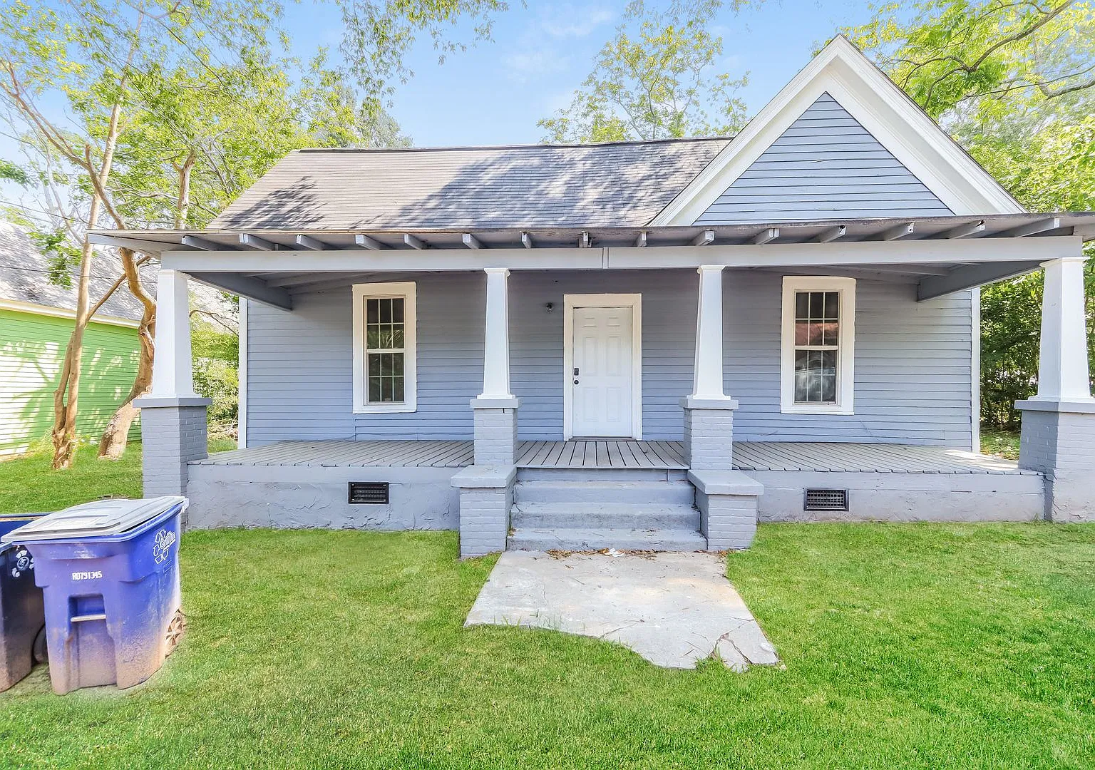 2 Bedroom 1 Bath Home For Rent — Photo 1
