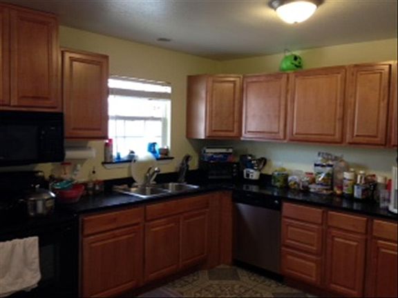 3rd image of 5815 NE 19th Ave