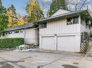 292 Heliotrope Dr, Lake Arrowhead, CA 92352
