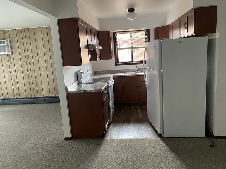Independence Ct — Photo 6