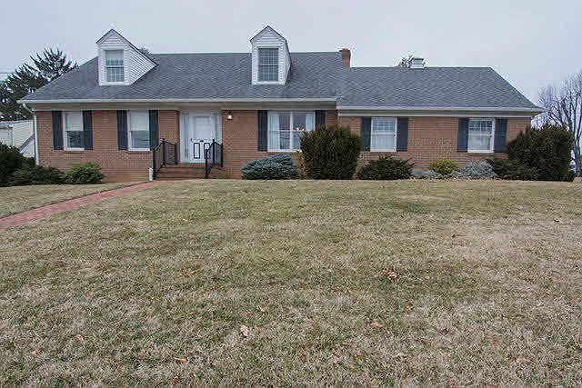 1st image of 445 Myers Ave