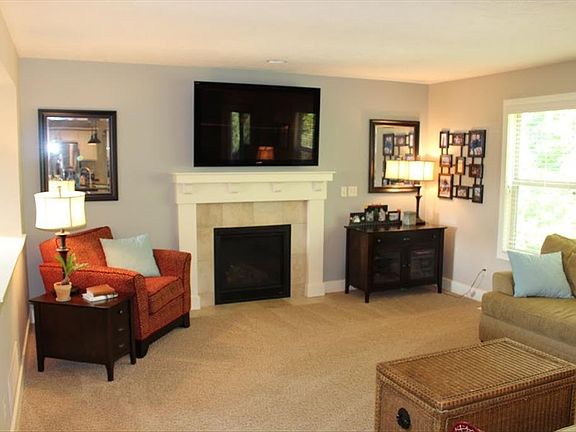 4th image of 3672 Little Hampton Ct NE