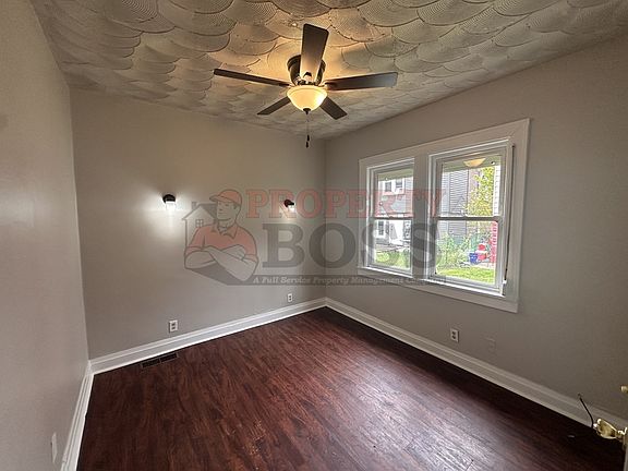 2nd image of 3931 Catalpa St #1R