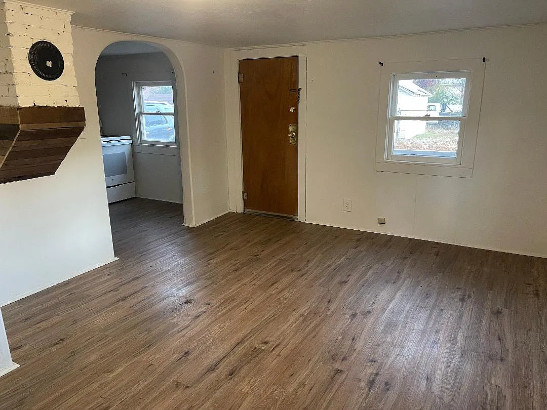 1 bed, $1,000 — Photo 3