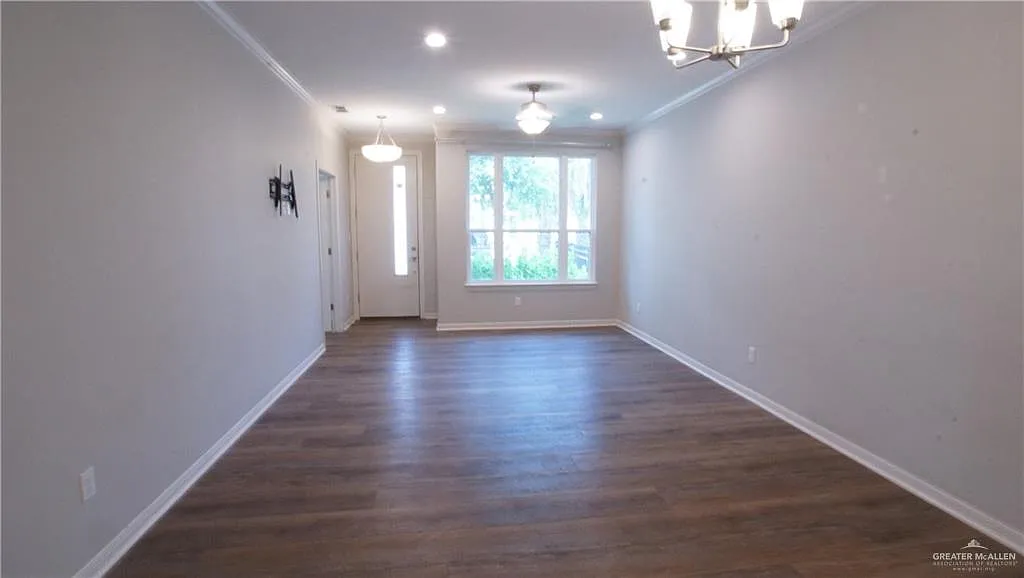 2 bed, 2.0 bath, 1238 sqft, $2,100 — Photo 3